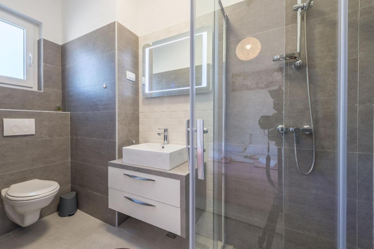Villa Tara Zadarvillas Tinj 外观 照片