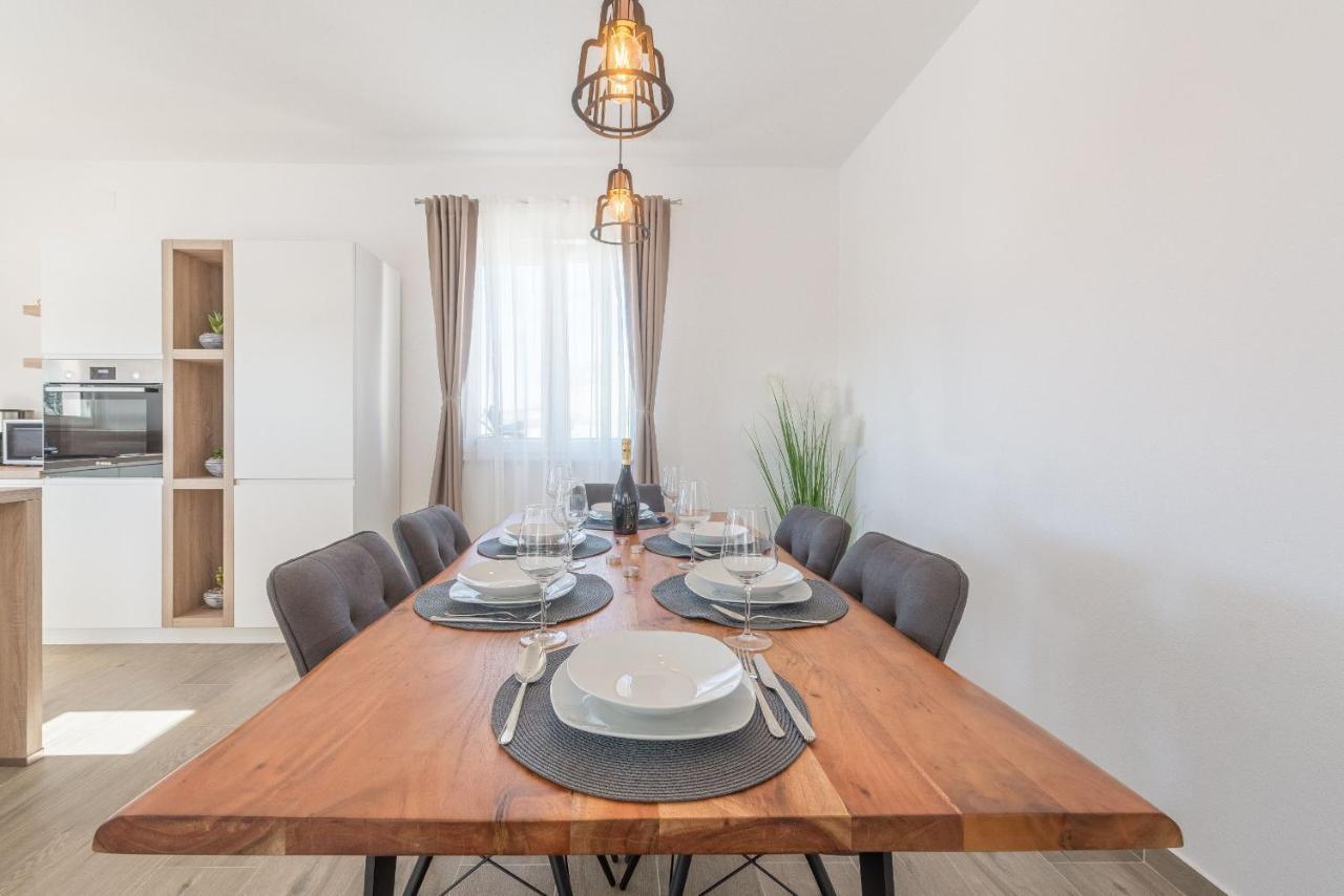 Villa Tara Zadarvillas Tinj 外观 照片