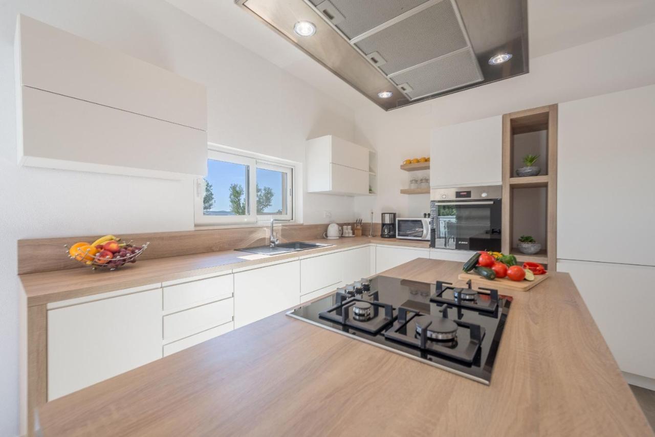 Villa Tara Zadarvillas Tinj 外观 照片